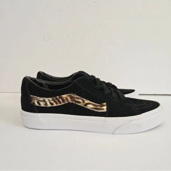 Vans Soft Suede Sk8 low black sneakers shoes size 6 NWT
