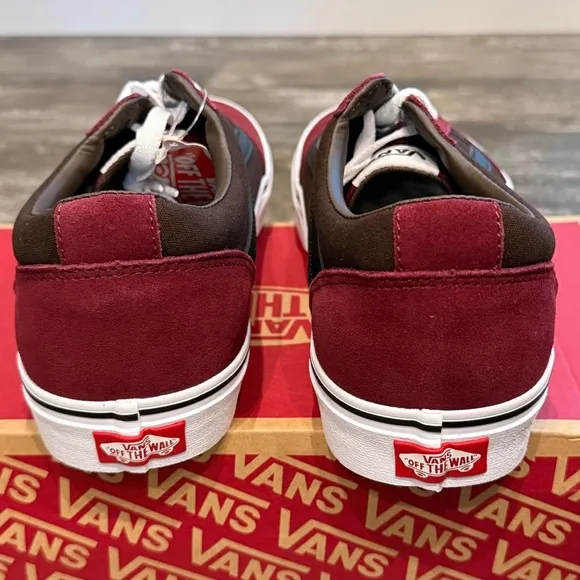 Vans Ward Colorblock Sneaker In Retro Block Port Royale/ White Mens Size 11 NIB