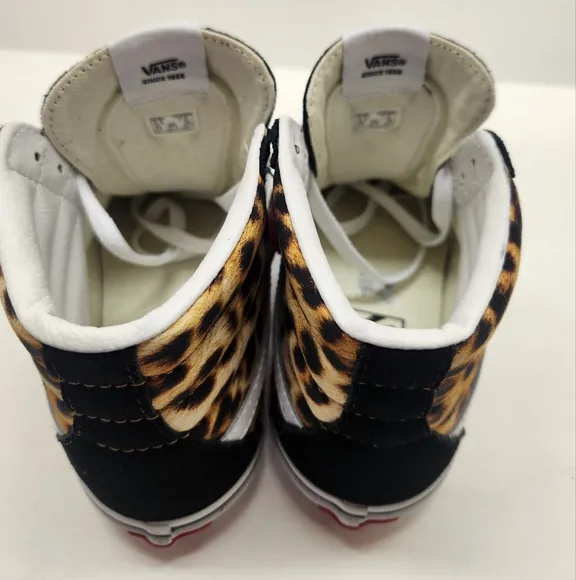 Vans Women's Black Leopard High-Top Sneakers Size 7