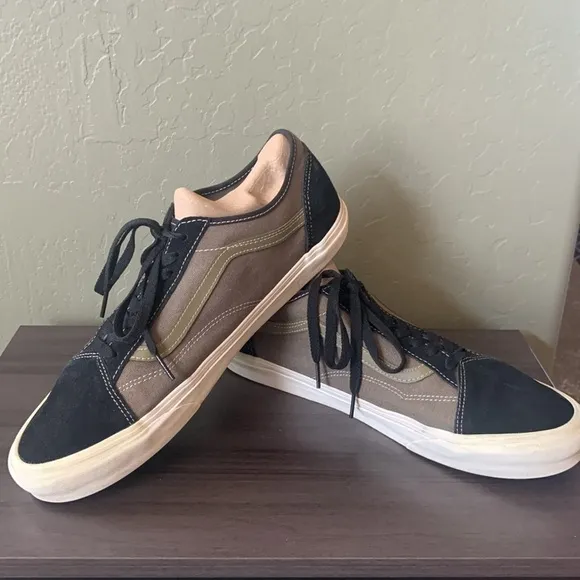 Vans World Code Old Skool Tapered Sneakers Size 13 Black Grape Leaf Skater