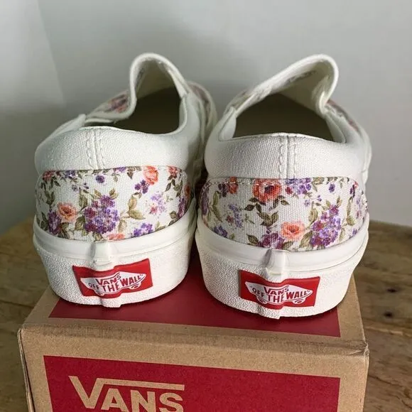 Vans classic slip on sneaker.‎ Skater vintage floral marshmallo rose