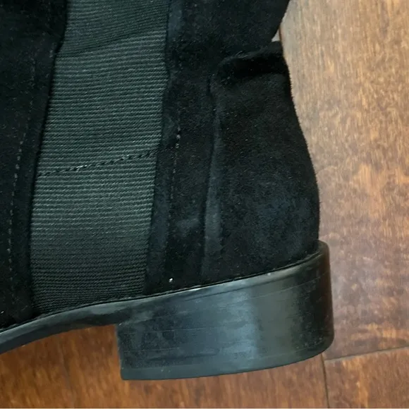 Vero Cuoio Classic Italian Knee-High Boots, Black Suede, Quiet Luxury, Size 8
