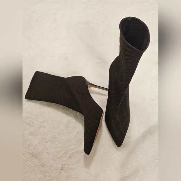 Veronica Beard Lisa Stretch-Knit Sock Boots Size 9.5
