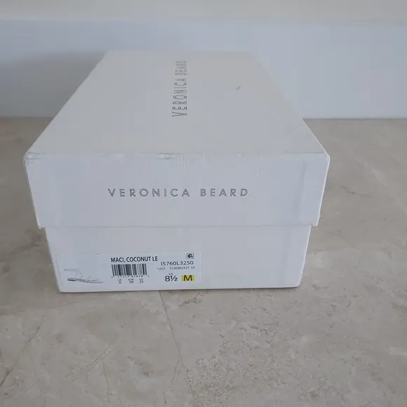 Veronica Beard Sandals Size 8.5  NWT