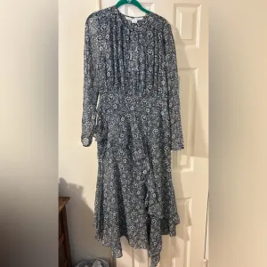 Veronica Beard Sazan Asymmetric Ruffled Floral Print Silk Chiffon Dress Size 10