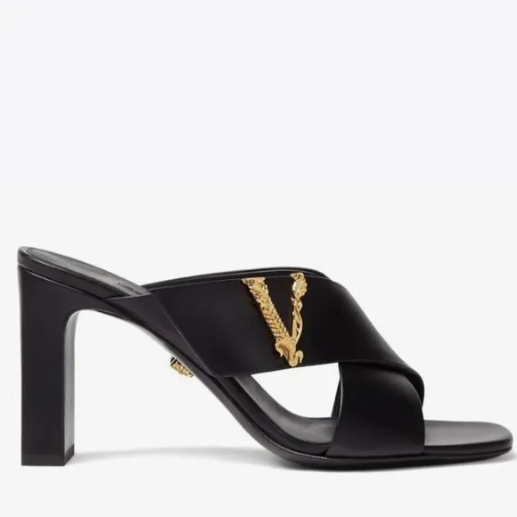 Versace Virtus Black leather Sandals. Size US 8.5, EU 38.5