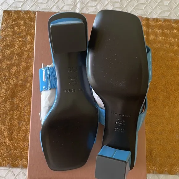🔥VIA SPIGA blue 2” leather sandal slides, NEW, 9