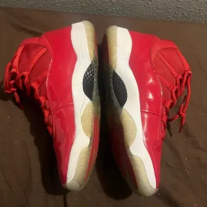 Vibrant Red Basketball Sneakers Nike Retro Air Jordan 11 Win like 92