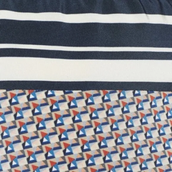 Vince Border Print Silk Drawstring Shorts in Coastal Blue. Size Small. NWOT