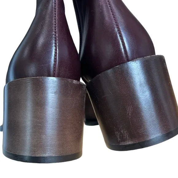 Vince burgundy pointed toe embossed leather chunky heel ankle boots size 6