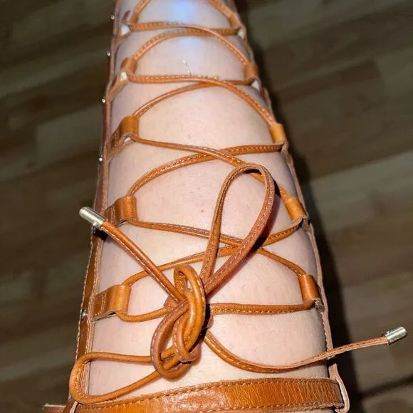 VINCE CAMUTO Brown Lace Up Gladiator Sandals VINCE CAMUTO Gladiator Sand…