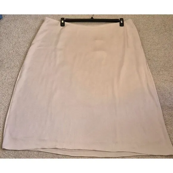Vince Cream Colored Side Zip Lined Midi Slip Skirt Size 3X NWT