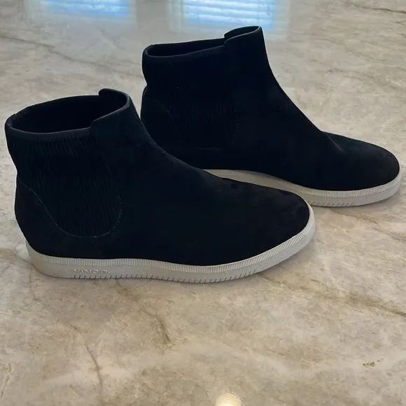 VINCE | Newlyn High Top Skater Shoes | Black Suede | EU 37 US 7