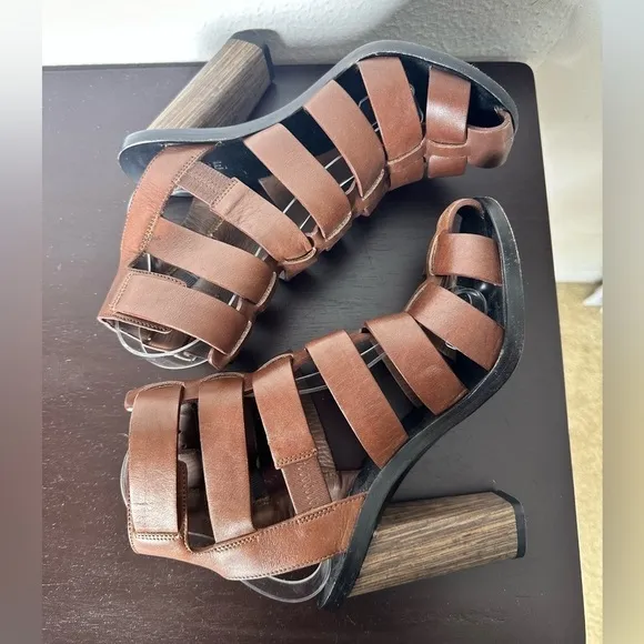 Vince Nicolette Caged Heeled Brown Leather Gladiator Sandals Women’s 5.5 $359