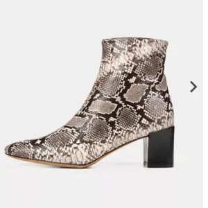 Vince Snake Lanica Boots 6.5