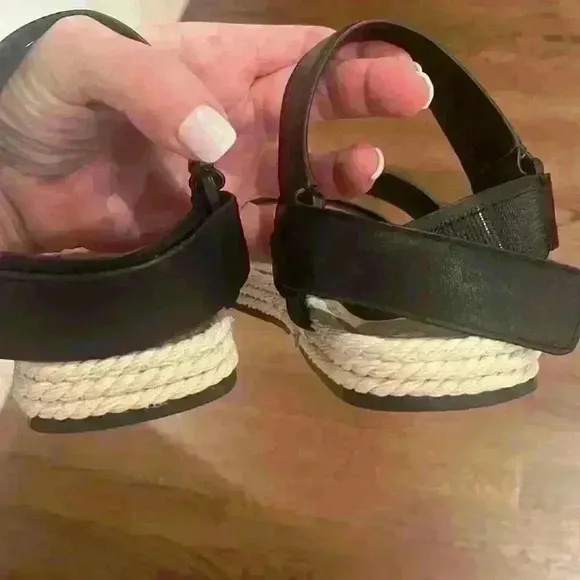 Vince sandals leather