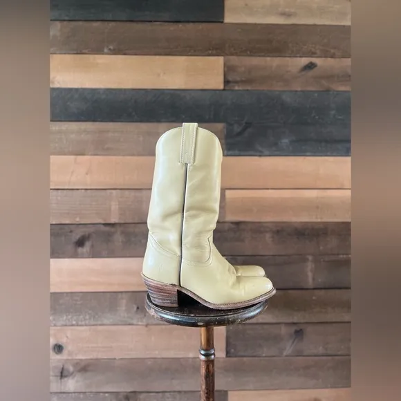 Vintage 70s FRYE Cream Leather Western Boots | Size 9.5 Men’s | Made in USA