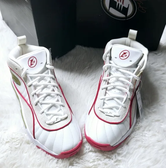 VINTAGE Allen Iverson Basketball Sneakers