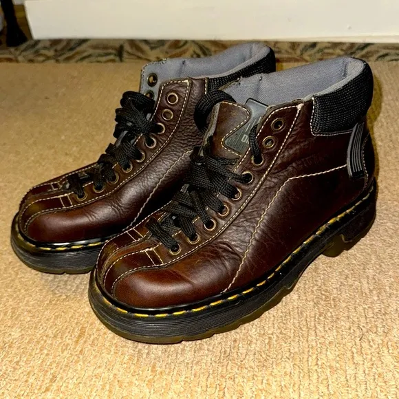Vintage Dr. Martens 9793 DMs chunky boots England Brown Men 7 / 8 US Women /UK 6