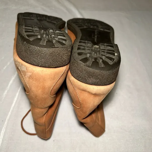 Vintage Salvatore Ferragamo Brown Ankle Boots with Classic Lace-Up Design