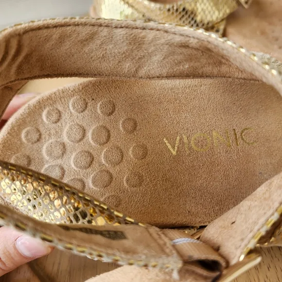 Vionic Elnora sandals