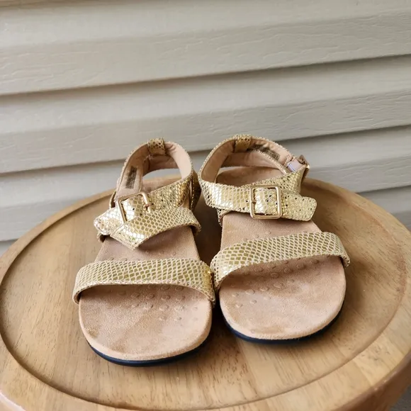 Vionic Elnora sandals