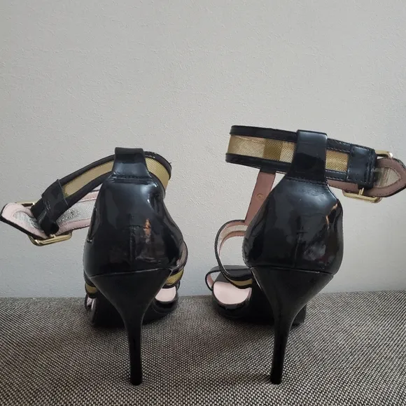 Vivienne Westwood Sandals Patent Leather Black and gold Sz 39. Unused