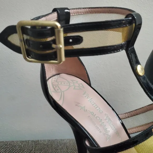 Vivienne Westwood Sandals Patent Leather Black and gold Sz 39. Unused