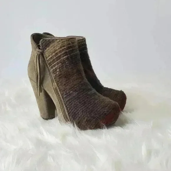 Vogue Picante Aztec Chunky Platform Boots - 6
