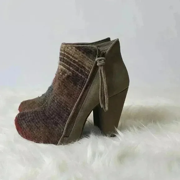 Vogue Picante Aztec Chunky Platform Boots - 6
