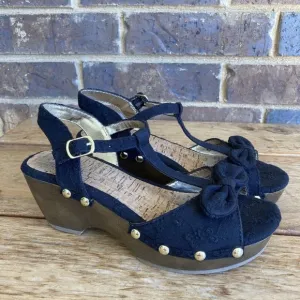 VTG Candies Girls Black Eyelet Fabric Bow Studded Wooden Clog Sandals Size 2