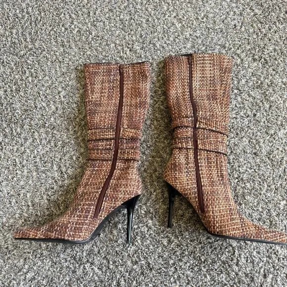 VTG Kiks Heeled Boots Pointed Toe Buckle Zip Tweed Knit Classic 90s Chic 8 New