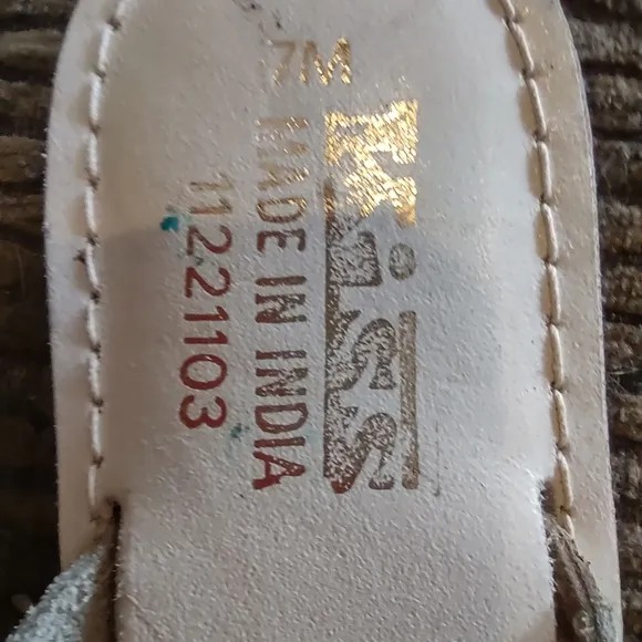 VTG KISS leather sandals size 7