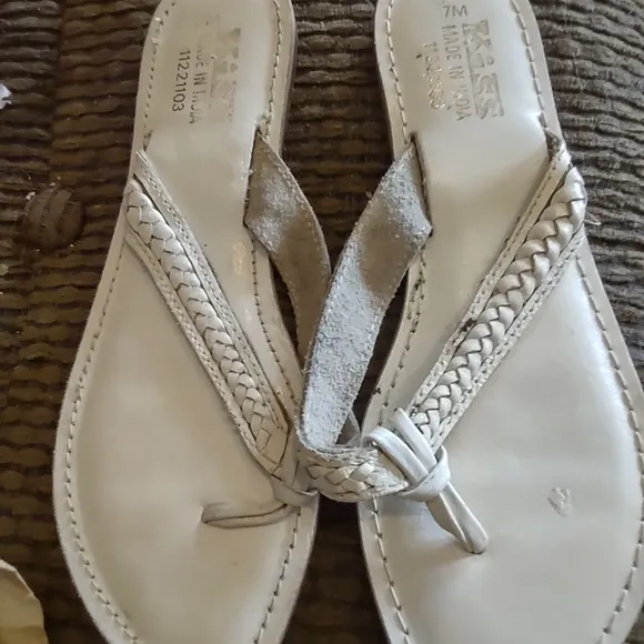VTG KISS leather sandals size 7