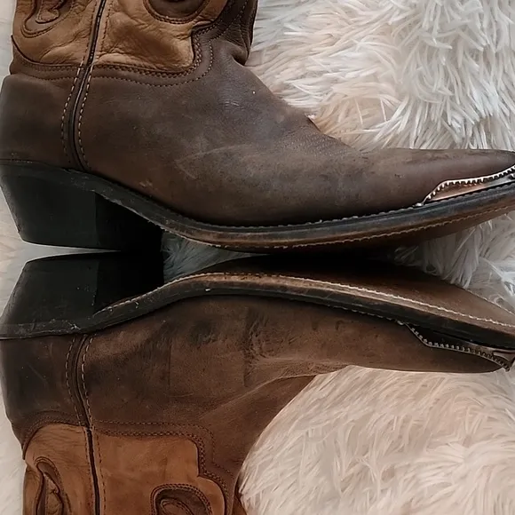 Western Women's Boots  Size 9