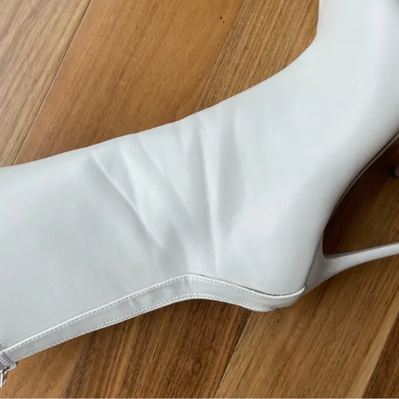 White Stiletto Pointed Toe Heel Boots