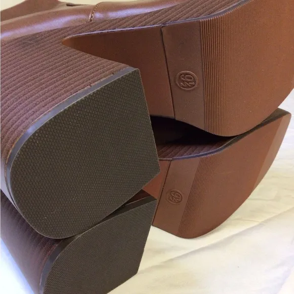 Wild Pair Brown Heeled Boots with Chunky Heel
