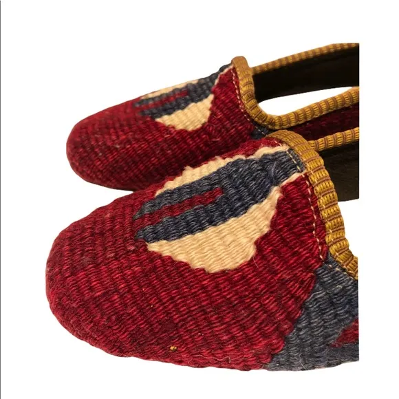 Womens 7 Kilim Loafer Turkish Wool Rug Shoes Burgundy Holiday EUR 37 Southwest