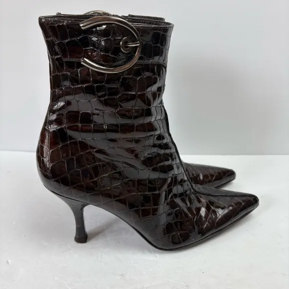Women’s Stewart Weitzman Patent Leather Croc Pattern Boots Size 7.5 M Spain