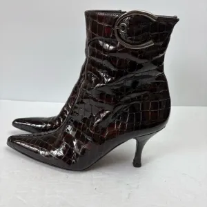 Women’s Stewart Weitzman Patent Leather Croc Pattern Boots Size 7.5 M Spain