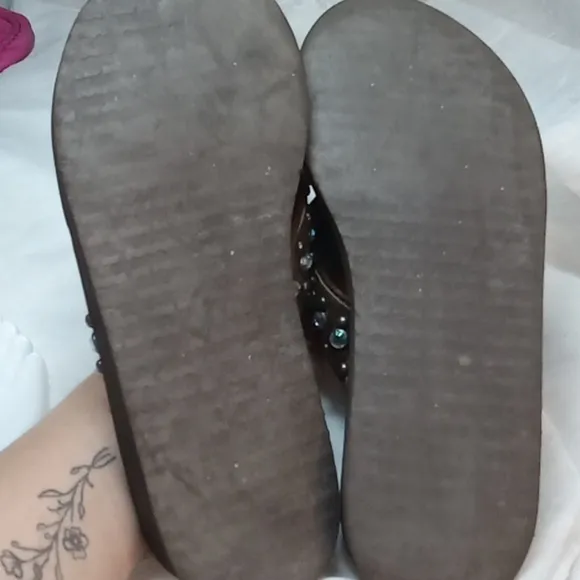 Yellowbox studded cow hair sandals size 7.5