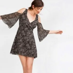 ZARA Black &amp; Grey Print Cold Shoulder Chiffon Bell Sleeve Mini Dress Size Small