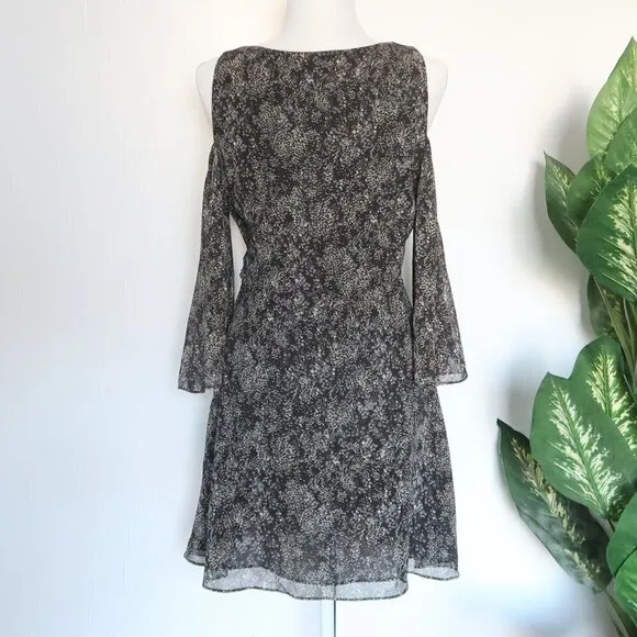 ZARA Black &amp; Grey Print Cold Shoulder Chiffon Bell Sleeve Mini Dress Size Small
