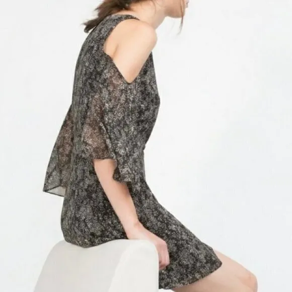 ZARA Black &amp; Grey Print Cold Shoulder Chiffon Bell Sleeve Mini Dress Size Small