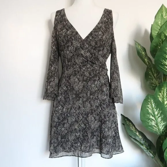 ZARA Black &amp; Grey Print Cold Shoulder Chiffon Bell Sleeve Mini Dress Size Small