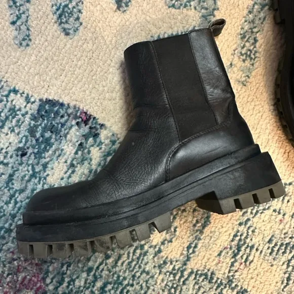 Zara Chunky Lug Sole Black Boots