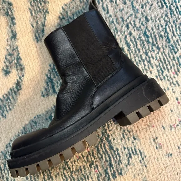 Zara Chunky Lug Sole Black Boots