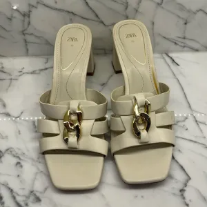 Zara Cream Sandals faux buttery leather