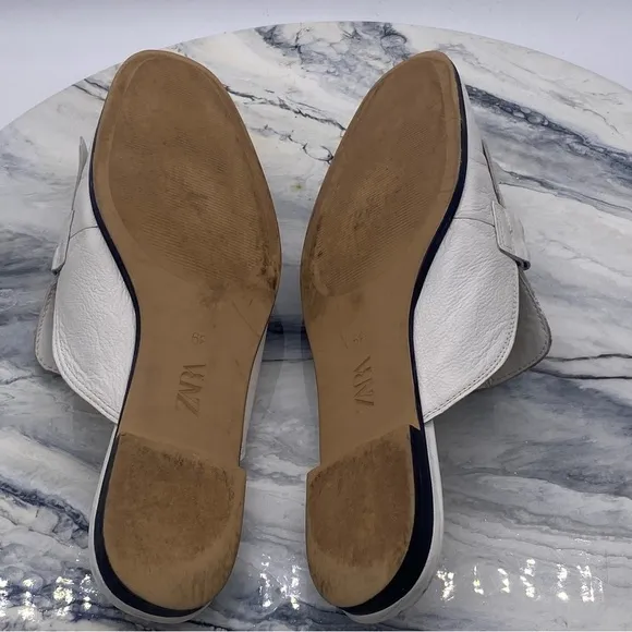 Zara Women’s Ecru White Leather Mule Sandals With Chain Size 39
