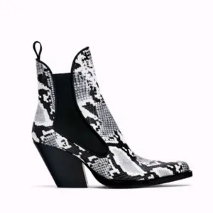 ZARA Black and White Snakeprint Ankle Boot/Bootie with Chunky Heel Size …